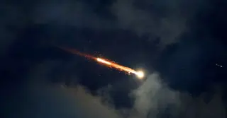 ইরাক ও কাতারে ইরানের হামলা: বন্ধ ৫ দেশের আকাশসীমা